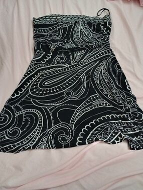 White House Black Market Black and White Strapless Paisley Dress